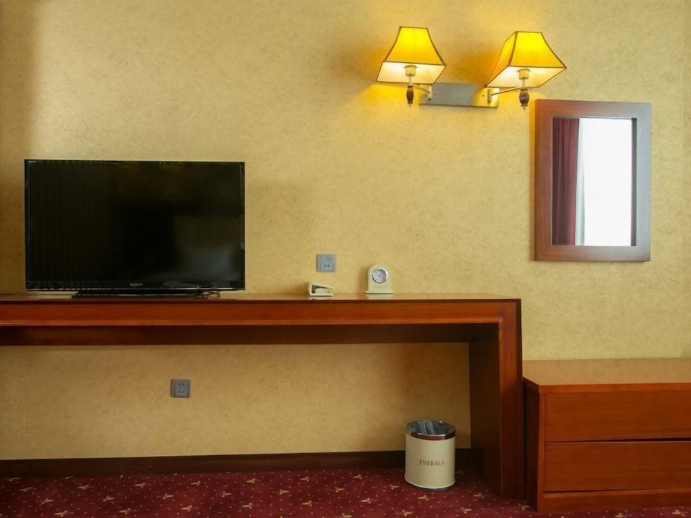 Emerald Hotel Baku 12/58
