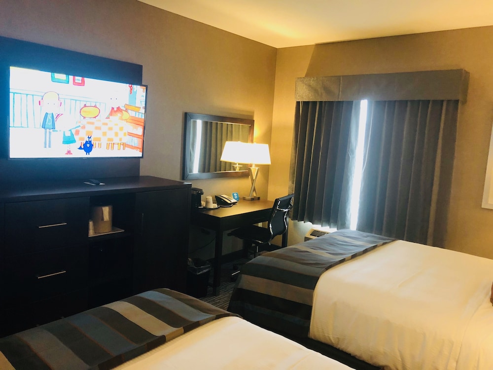 WINGATE BY WYNDHAM KAMLOOPS 8/39