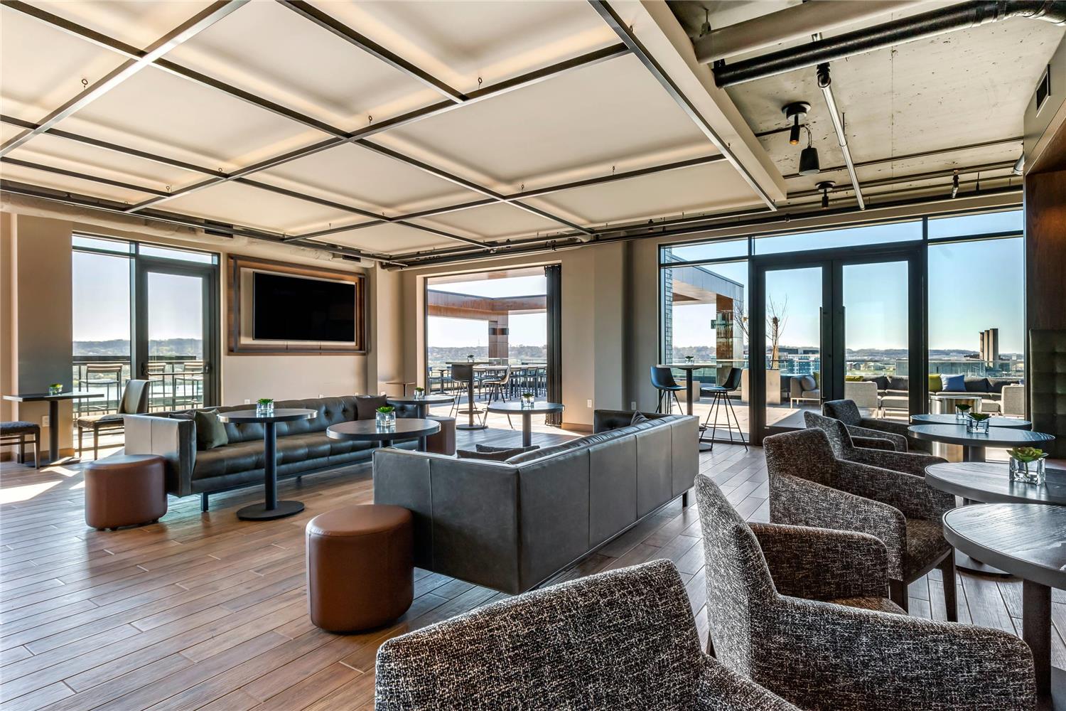 Cambria Hotel Washington D.C. Navy Yard Riverfront 18/34