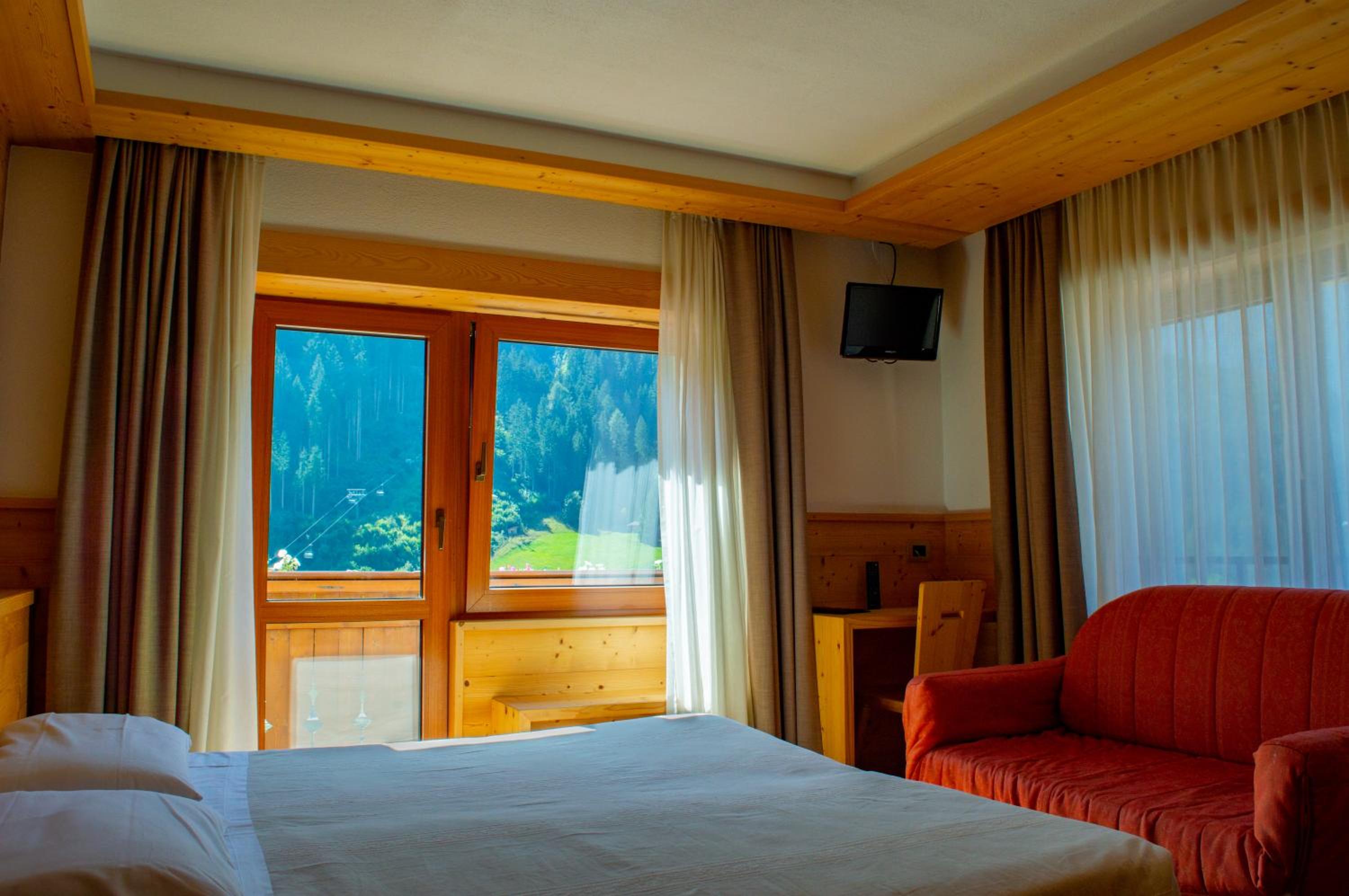 Hotel Serena - Tre Cime Views 8/24