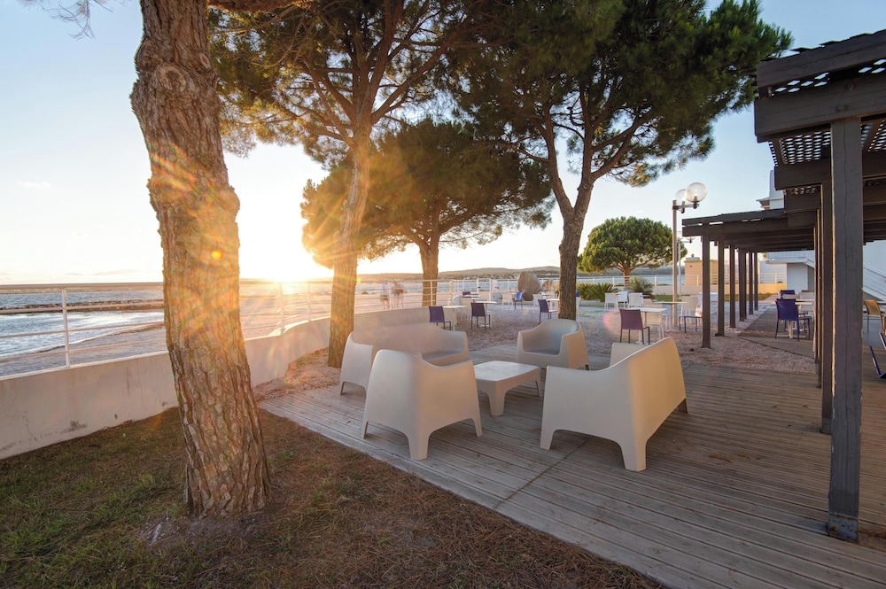 Belambra Clubs Les Rives de Thau 42/54