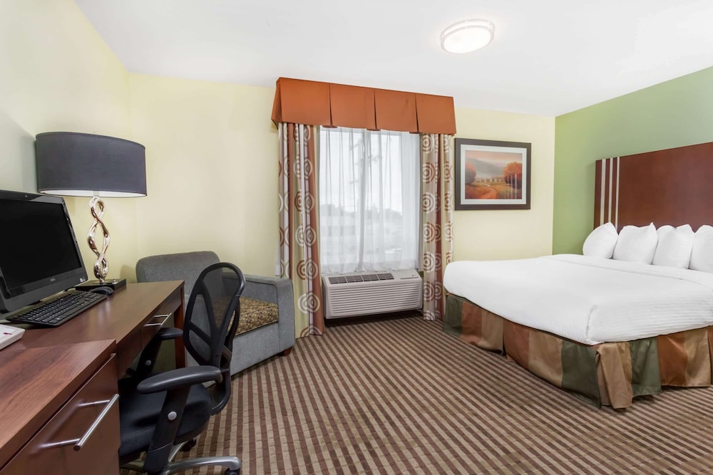 Ramada by Wyndham Carlyle 12/29