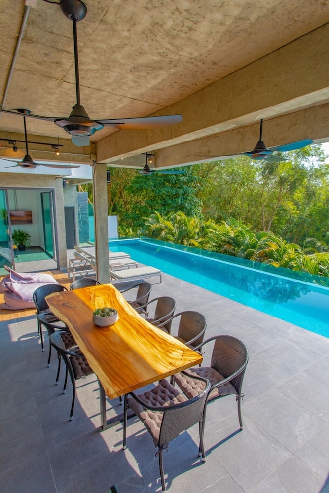Baan Saint Tropez Villas Kata Beach 68/82