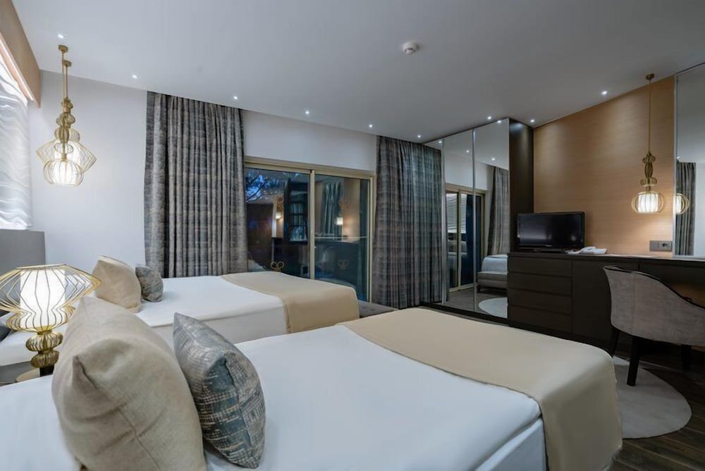 Papillon Belvil Holiday Village - All Inclusive in SERIK
