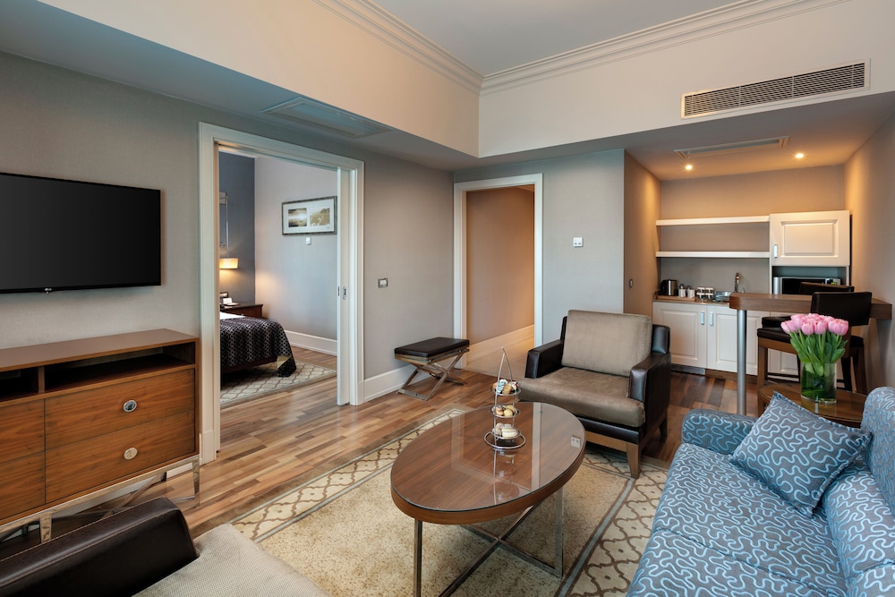 Titanic Business Kartal 34/50