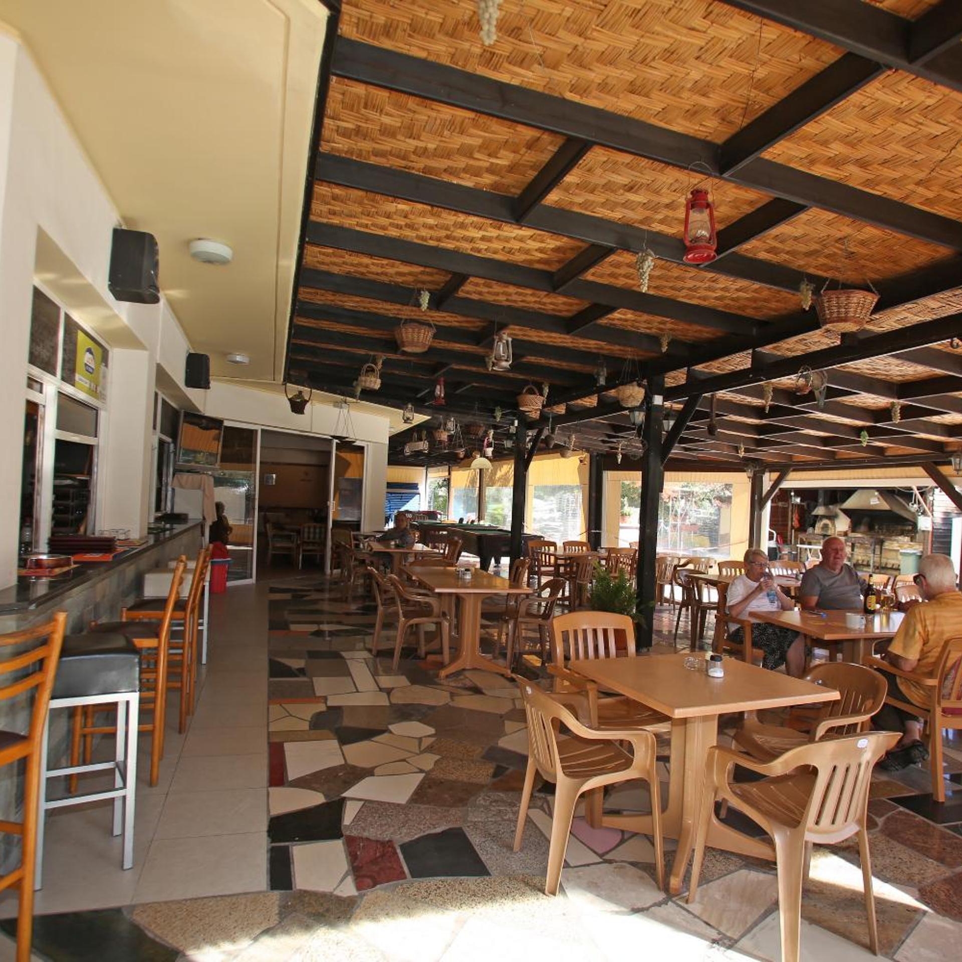 Sunquest Gardens Holiday Resort 40/51