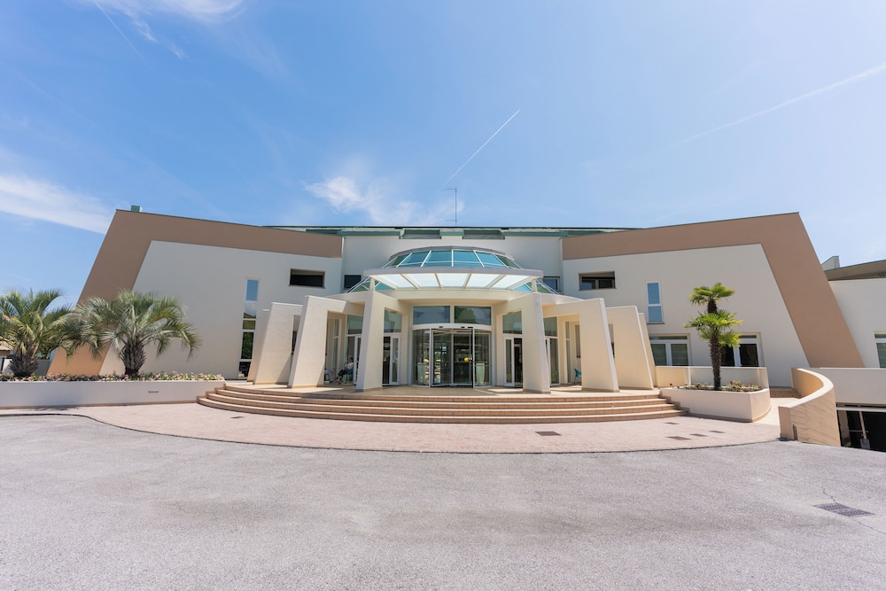 HOTEL MAREGOLF 3/46