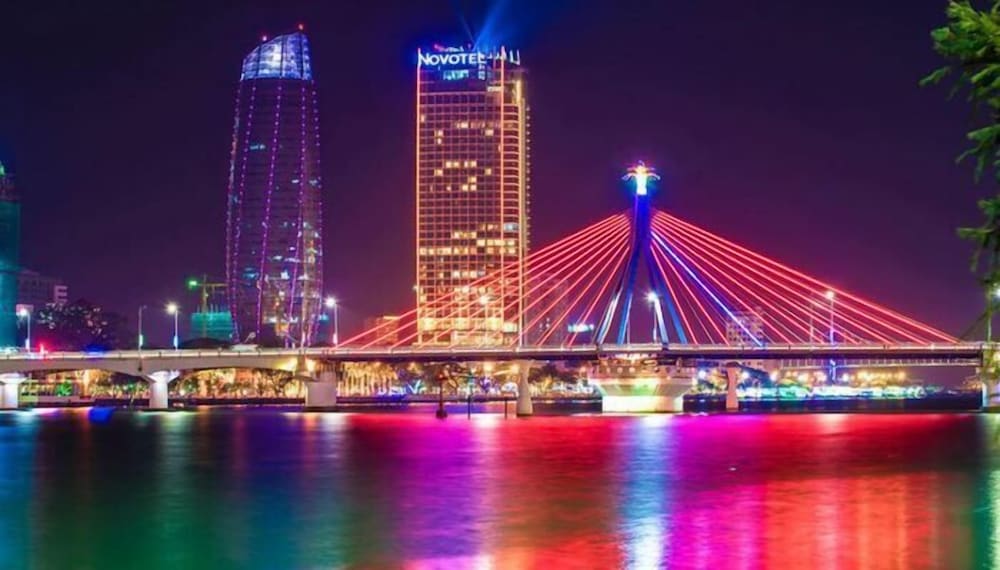 Da Nang Petro Hotel 62/71