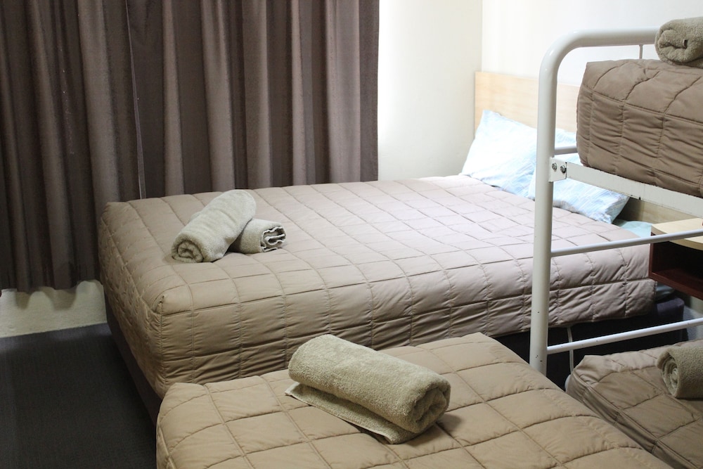 Acacia Motor Inn 23/55