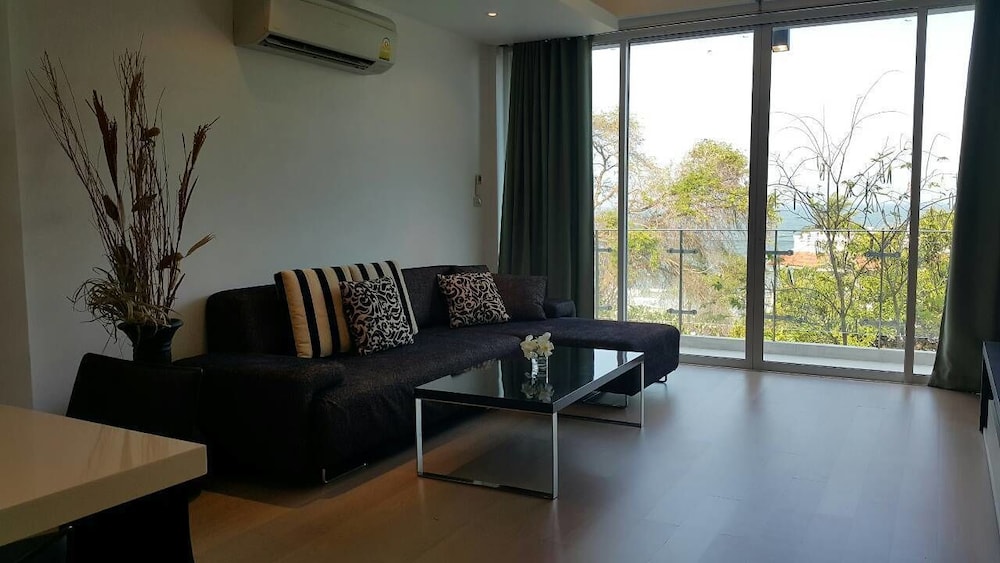 Chan Residence Hua Hin 6/12