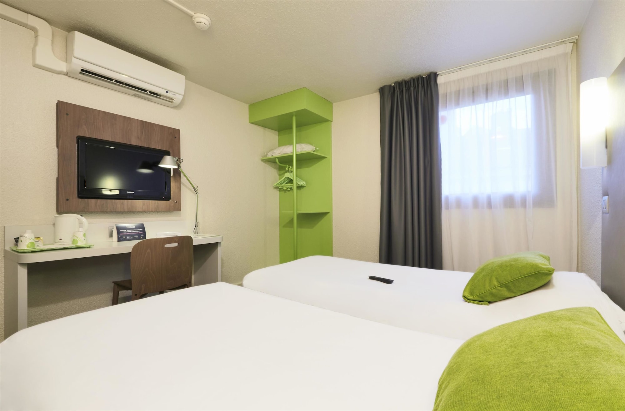 Next Generation, Standard, Twin Beds