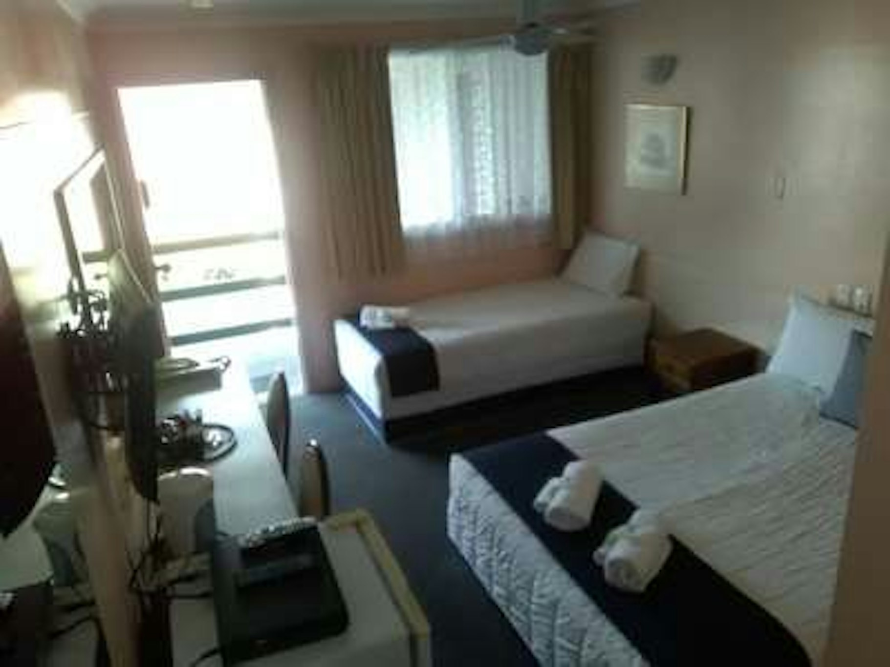 CIVIC MOTEL GRAFTON 32/37