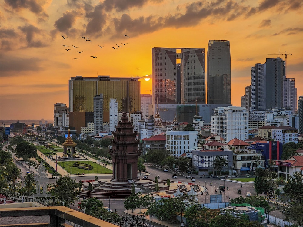Phnom Penh 51 Hotel & Residences 44/50