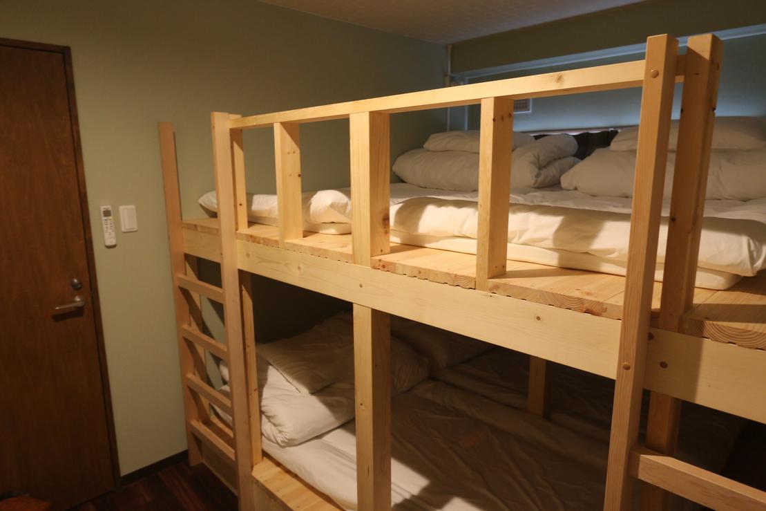 Female Only, Western, Bunk Beds
