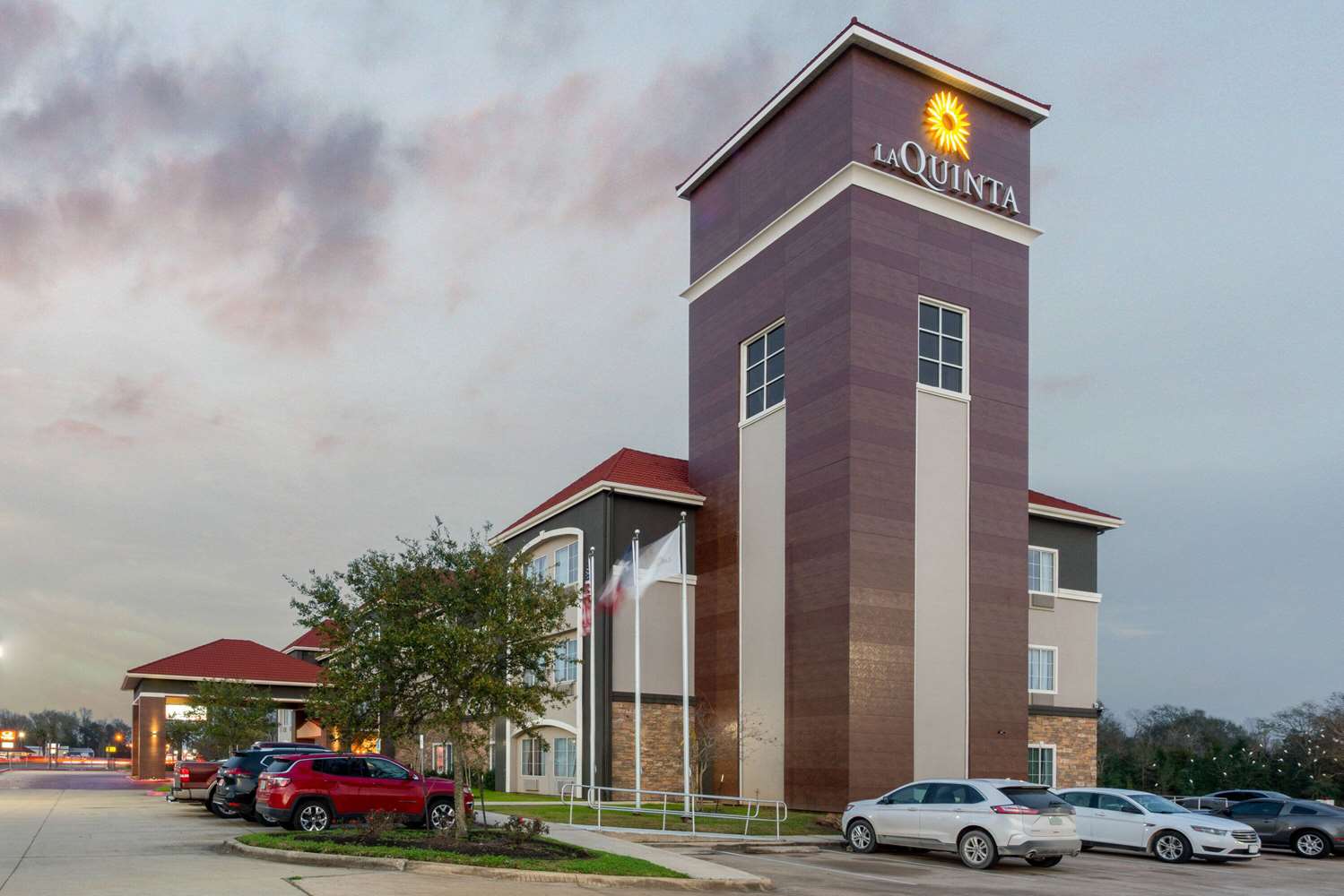 La Quinta Inn & Suites by Wyndham Bridge City in Bridge City - TX