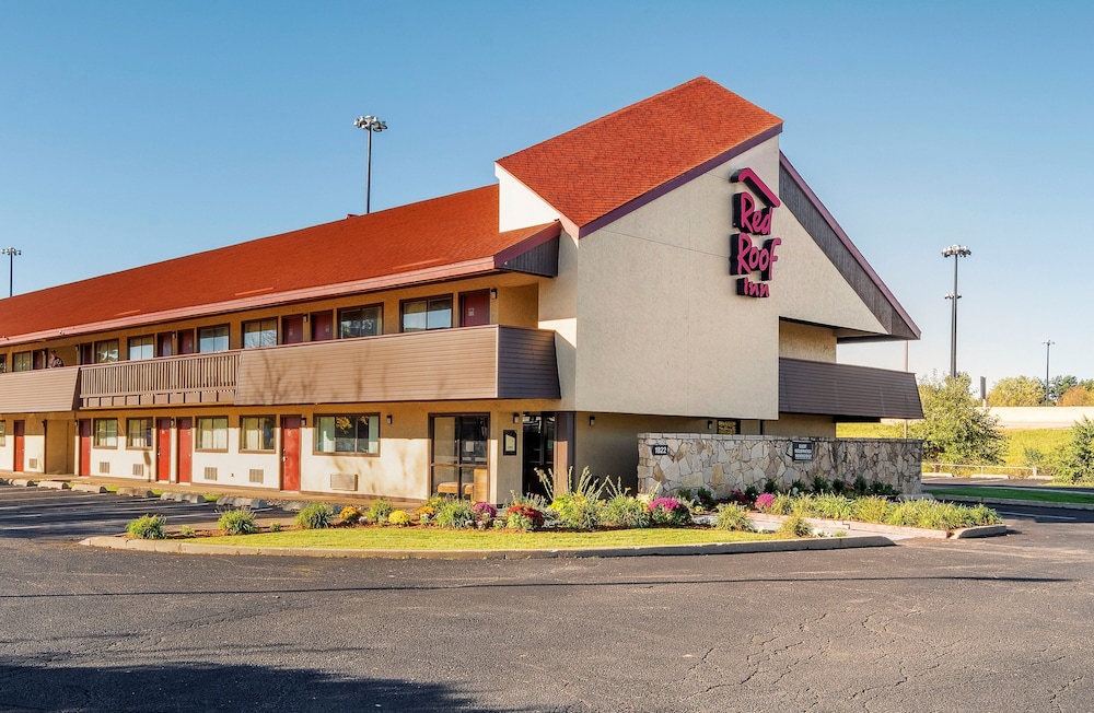 Travelodge by Wyndham Peoria 5/52