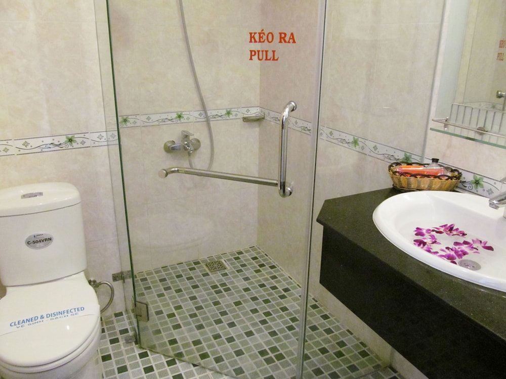 Rang Dong Hotel 34/36