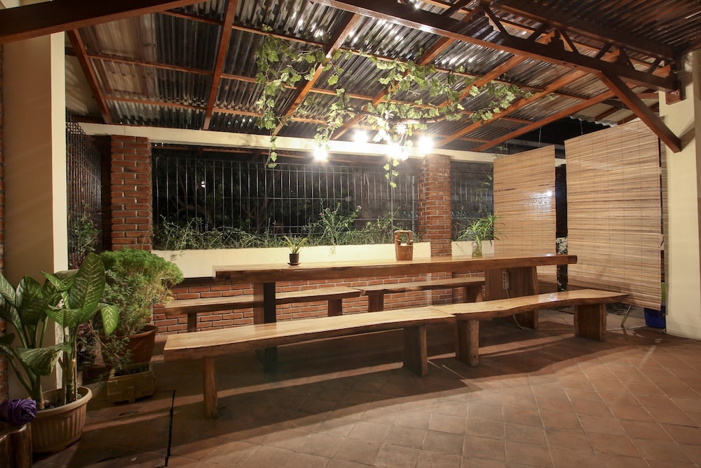 De Hostel 6/29