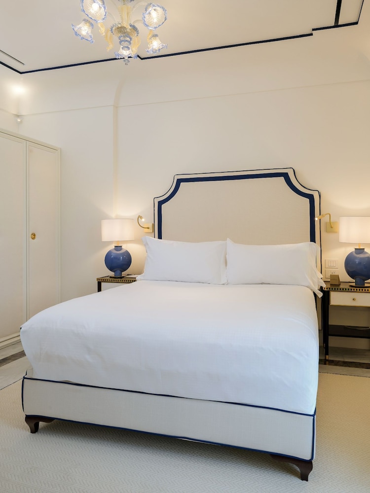 Hotel Du Tasso 5/26