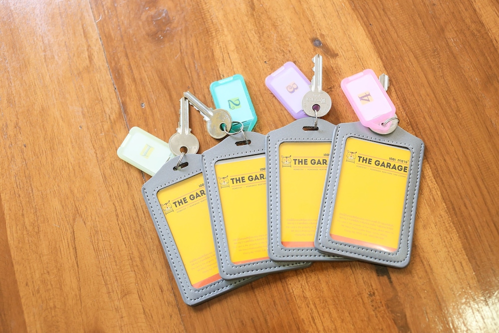 The Garage 32/43