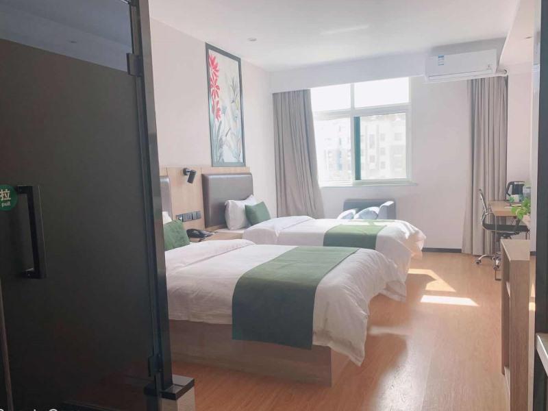 GreenTree Inn Qingdao Huangdao District Jinsha Road Jinsha Beach Hotel 13/27