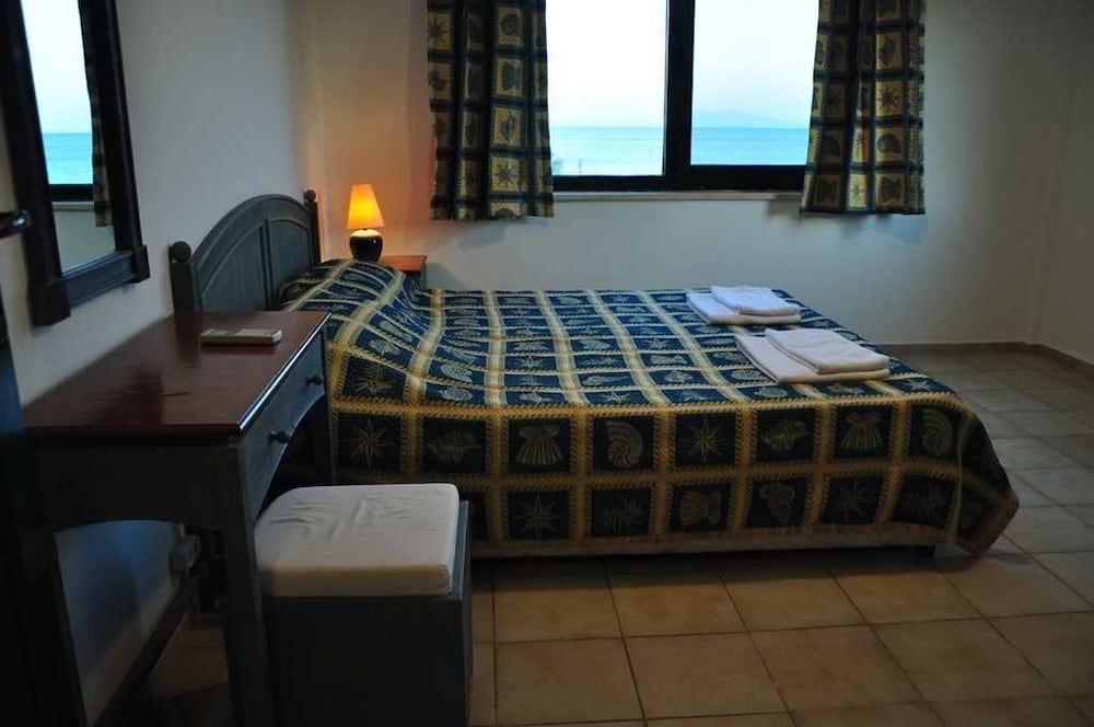 Palm Court Suites 26/48