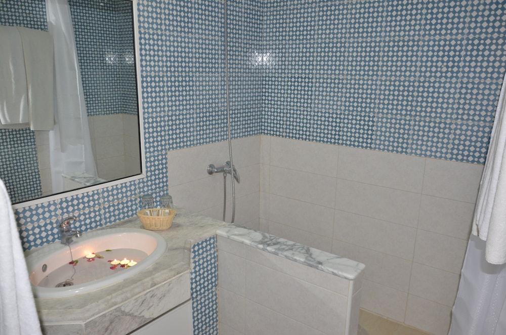 Thapsus Beach Resort 45/48
