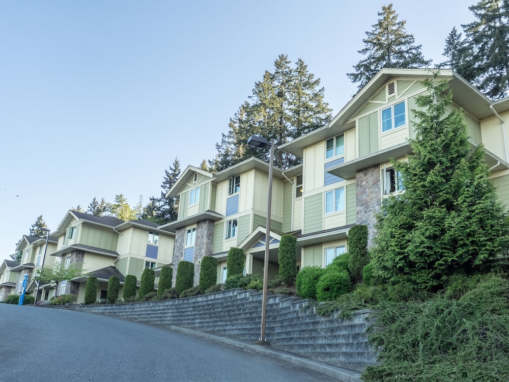 Vancouver Island University Residences 6/39
