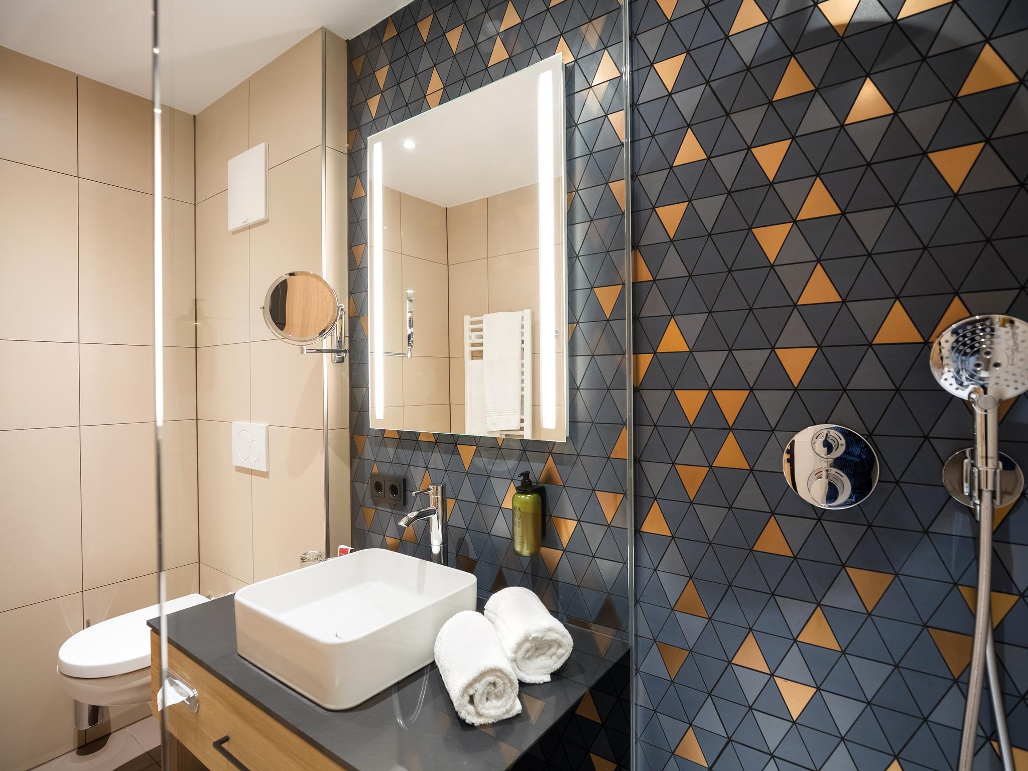 غرفة سوبيريور بشرفة، Austria Trend Hotel Maximilian 2/2