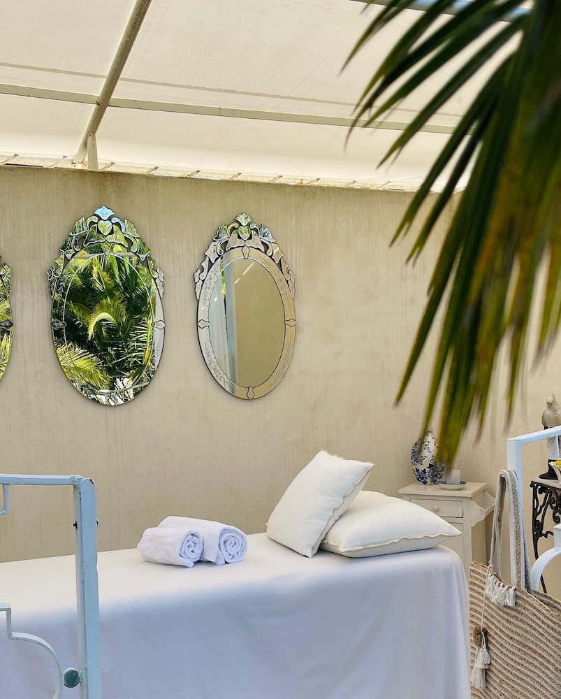 Beaumanoir Small Luxury Boutique Hotel 20/51