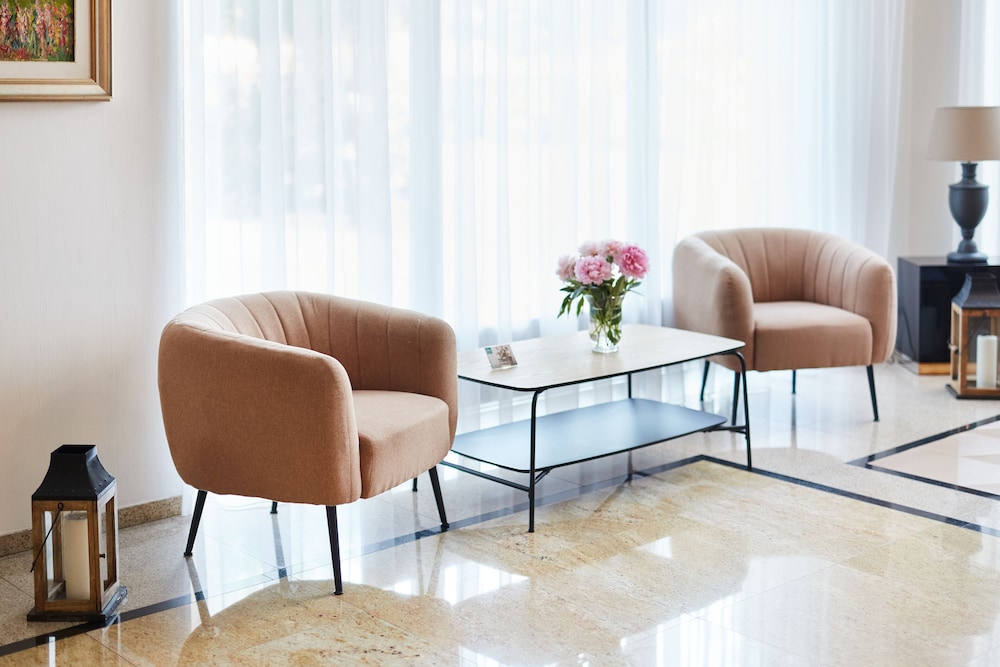 Hotel Pulawska Residence 33/43