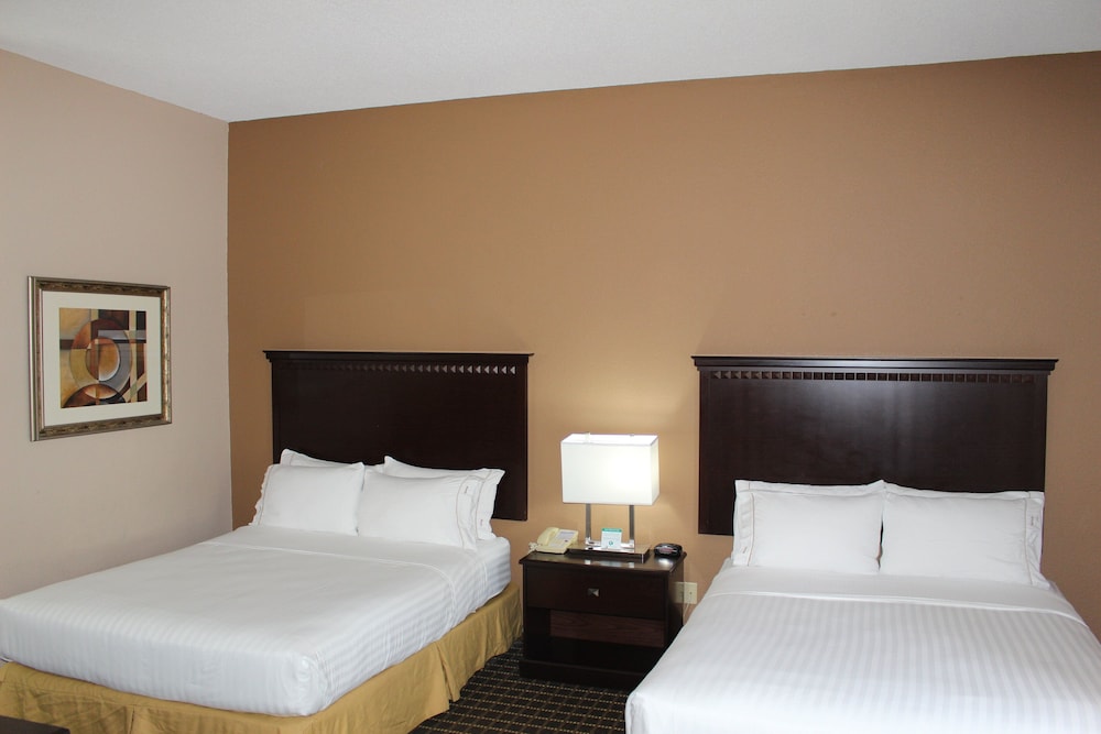 Holiday Inn Express & Suites Kansas City-Liberty (Hwy 152), an IHG Hotel 19/74
