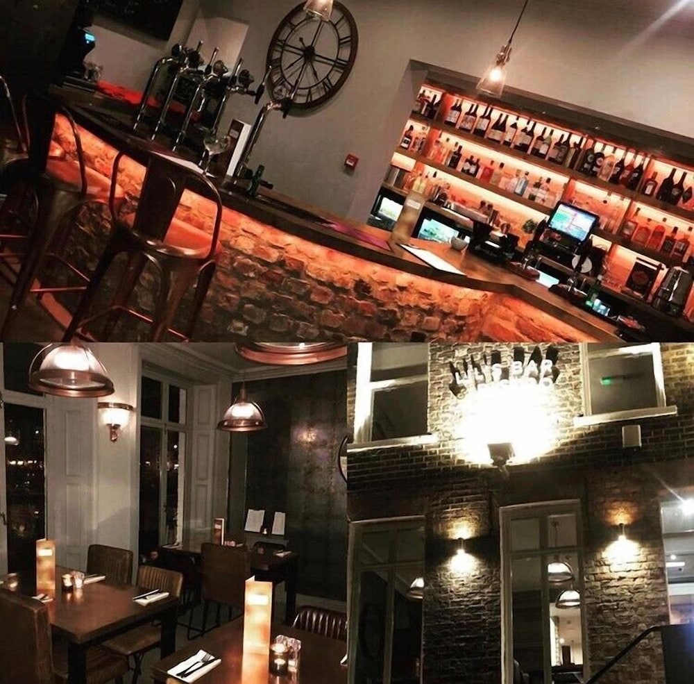 Lils Bar And Bistro 3/36