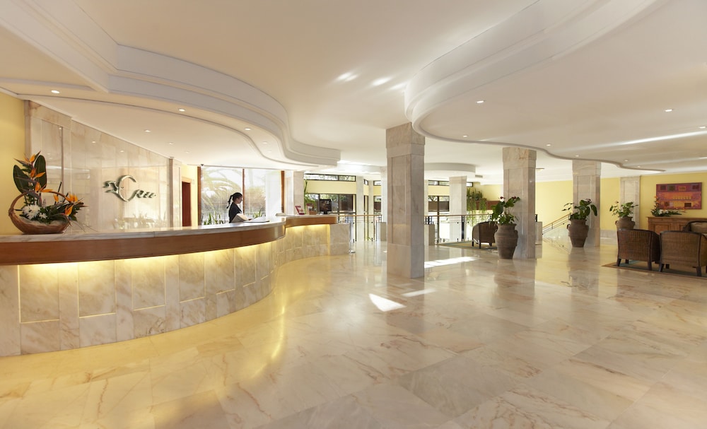 Suite Hotel Eden Mar