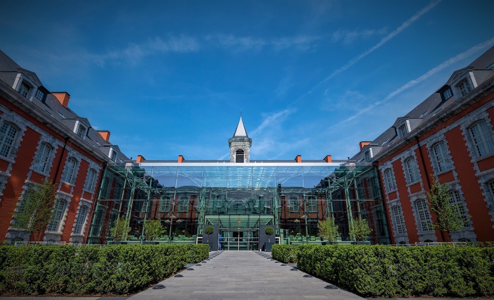 Royal Hainaut Spa and Resort Hotel 34/37