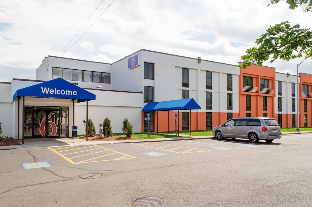Motel6 Brockton, MA 22/29