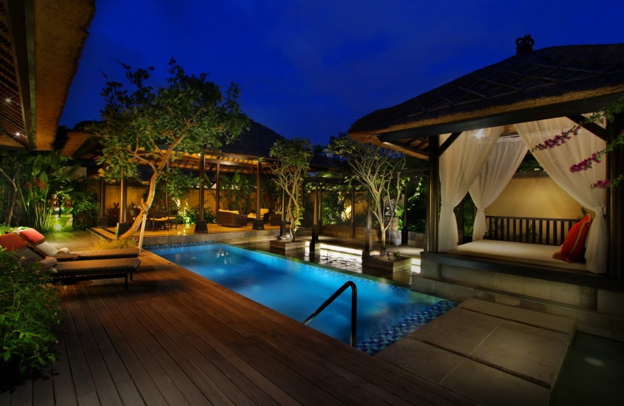 THE TRANS RESORT BALI 66/68
