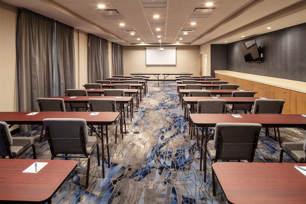 Fairfield Inn & Suites Seneca Clemson Univ Area 23/34
