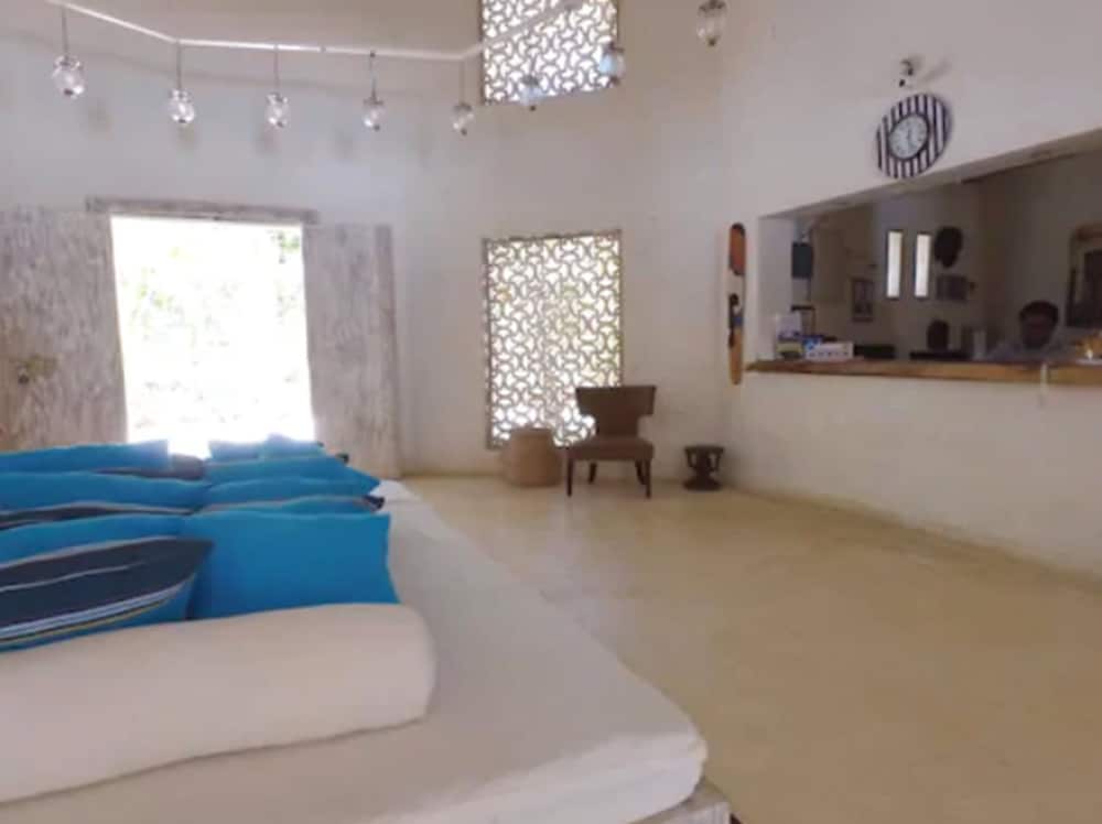 The Villa Luxury Suites Hotel 19/43