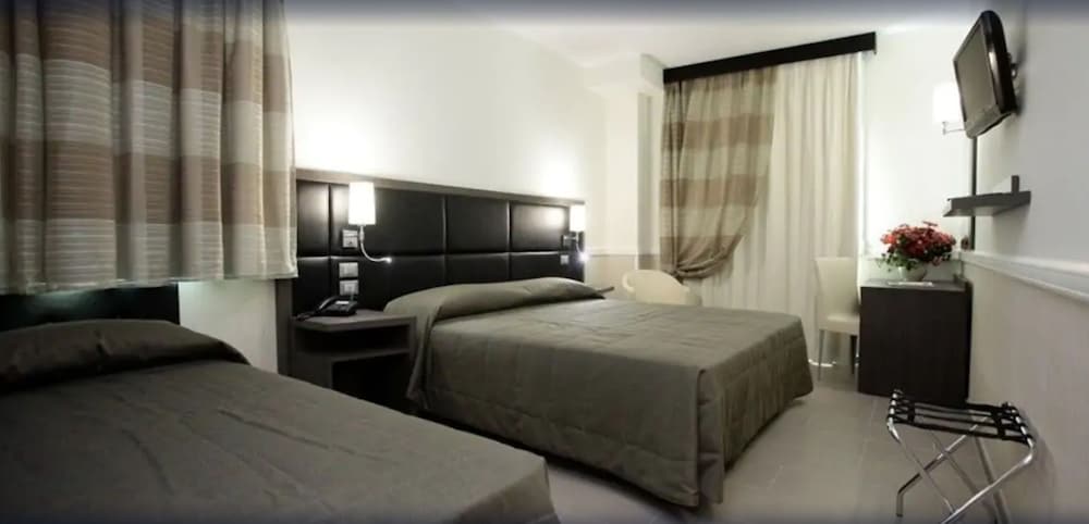 Artis Hotel 39/50