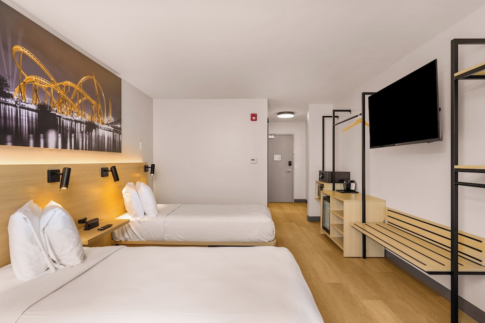 ROOM, 2 QUEEN BEDS