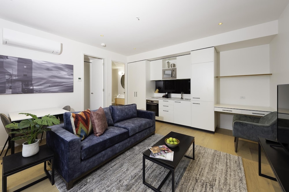 Oaks R Suites Geelong 26/50