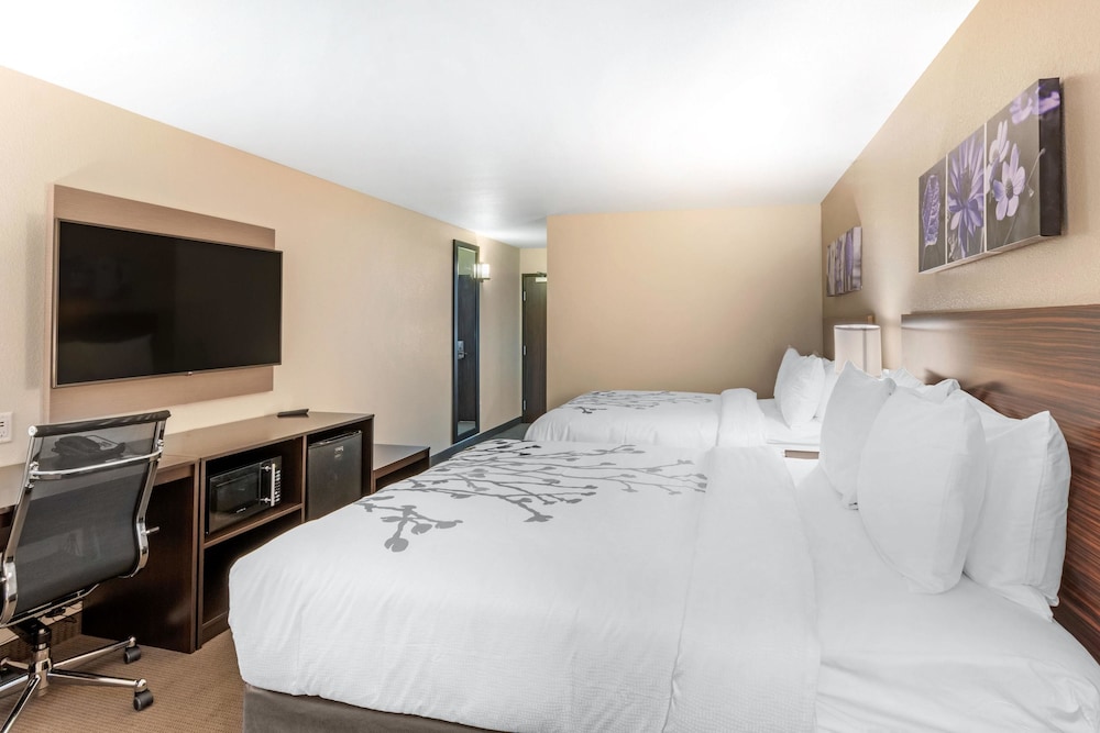 Sleep Inn & Suites Denver International Airport 7/33