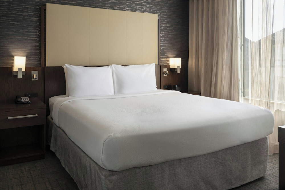 Room at Residence Inn Los Angeles Pasadena Old Town, PASADENA - CA