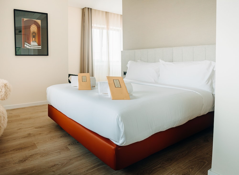 Next Level Premium Hotel 18/60