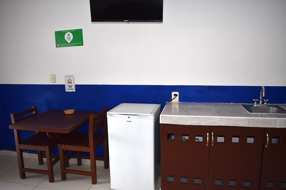 Hotel Plaza Almendros, Isla Mujeres 25/39