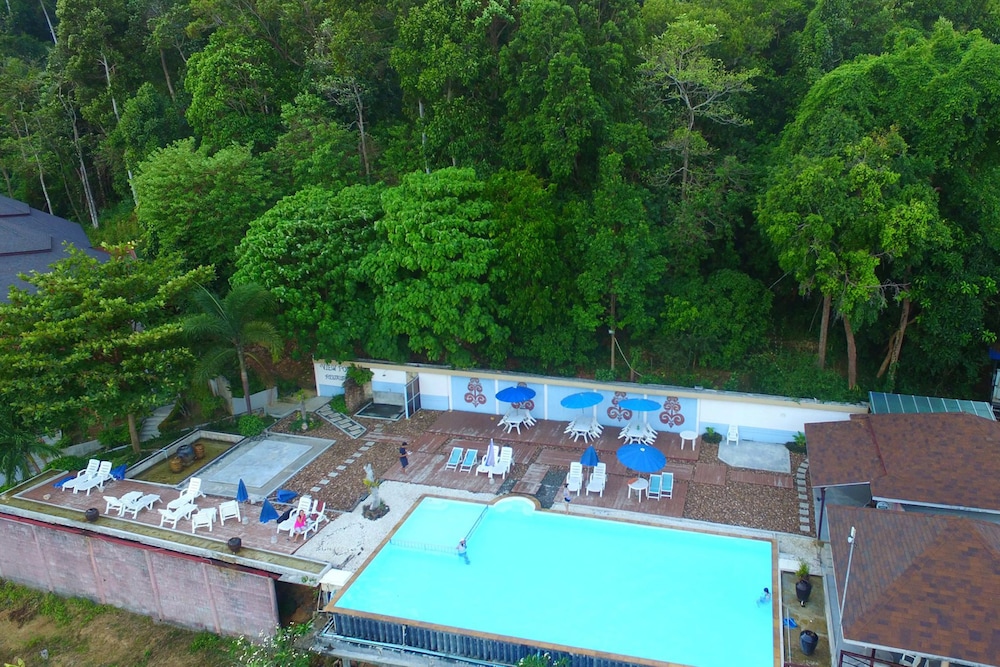 Koh Ngai Cliff Beach Resort 57/61