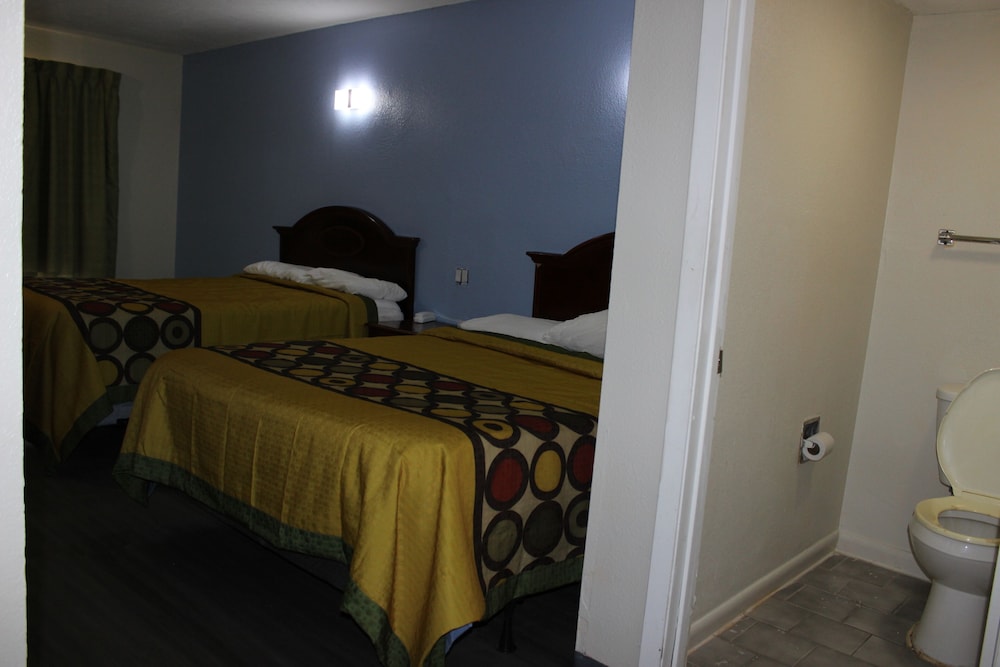 Relax Inn Canton 4/16