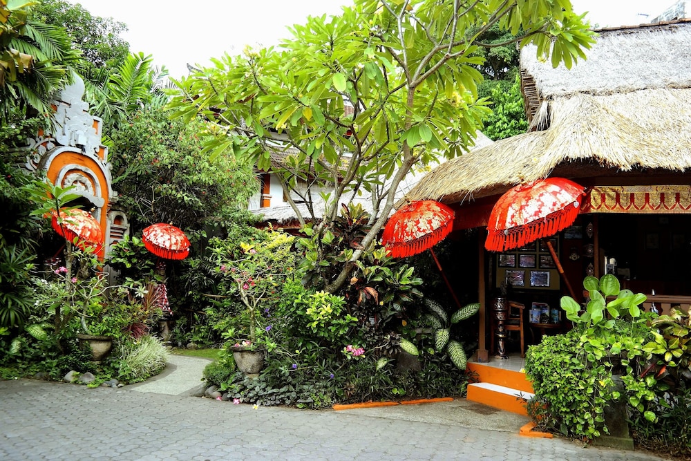 Puri Cendana Resort 10/72