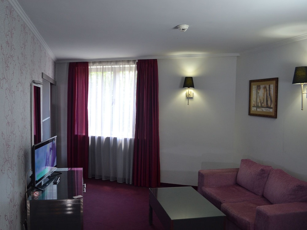 Business Hotel Elate Plaza 42/68